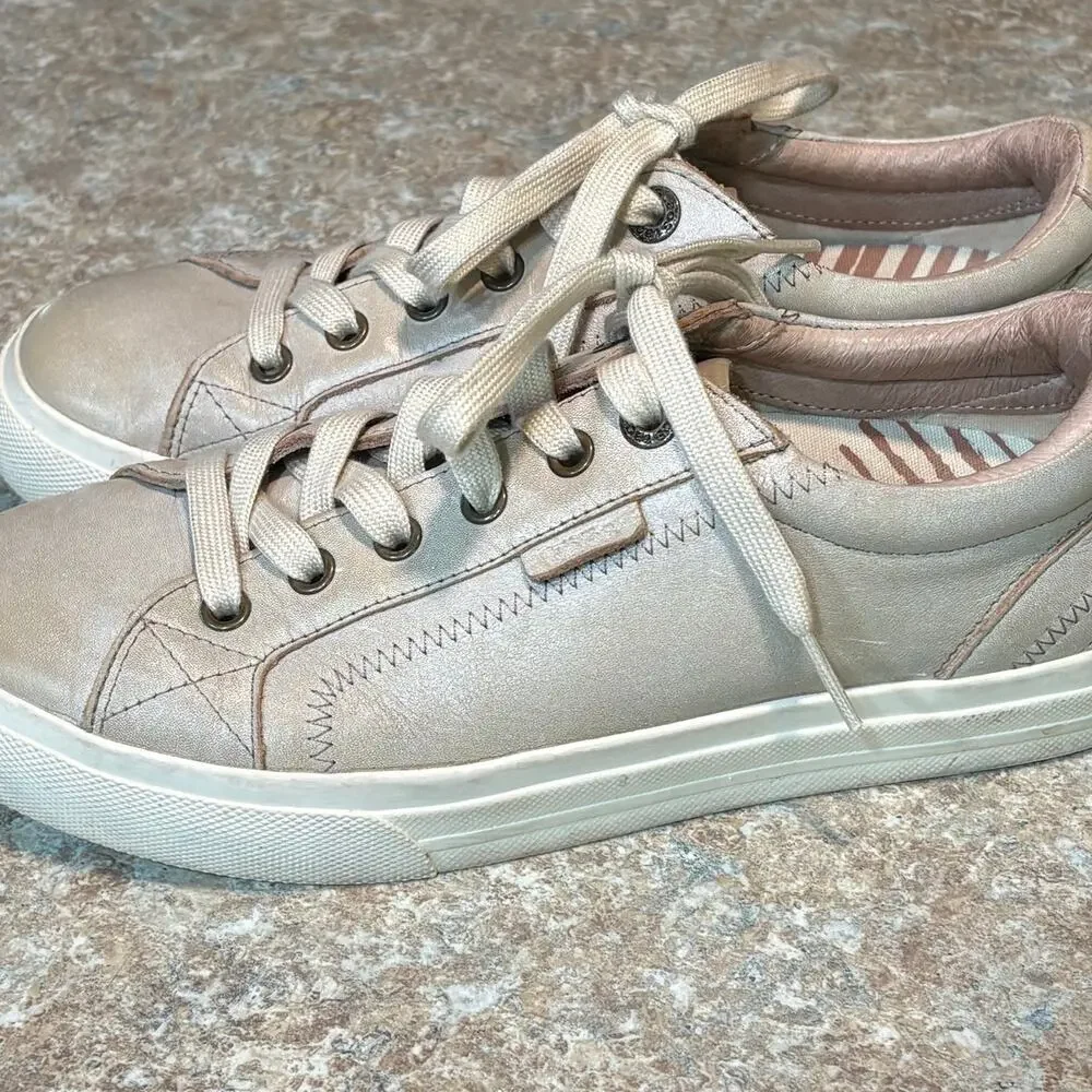 Taos Footwear brand taos